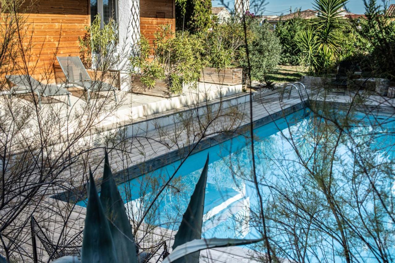 Escale Villa Marignane Exteriör bild