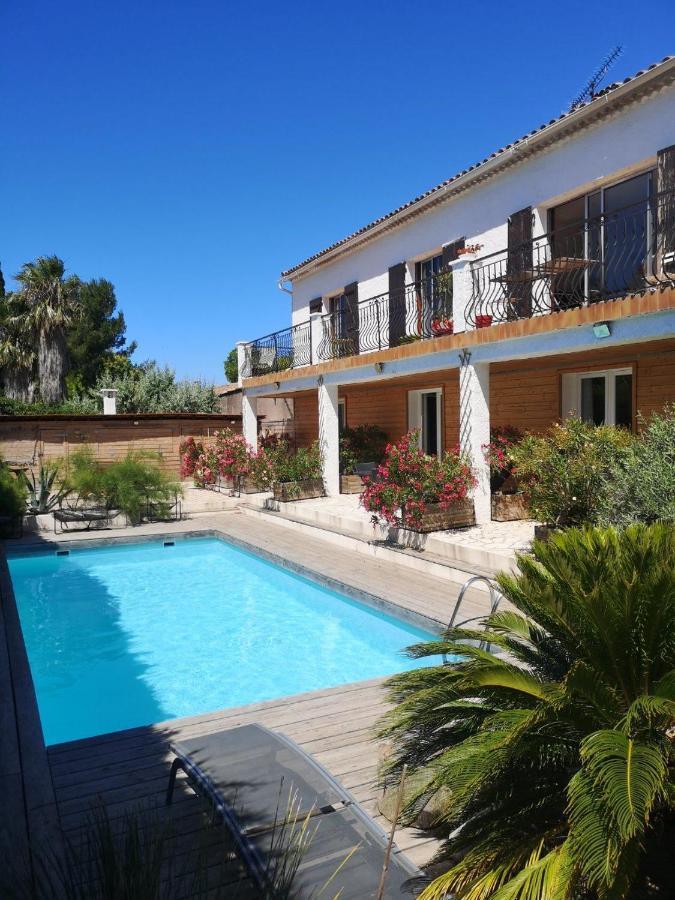 Escale Villa Marignane Exteriör bild